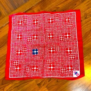 Kate Spade Susan B Komen  Race for the Cure scarf from Ford.